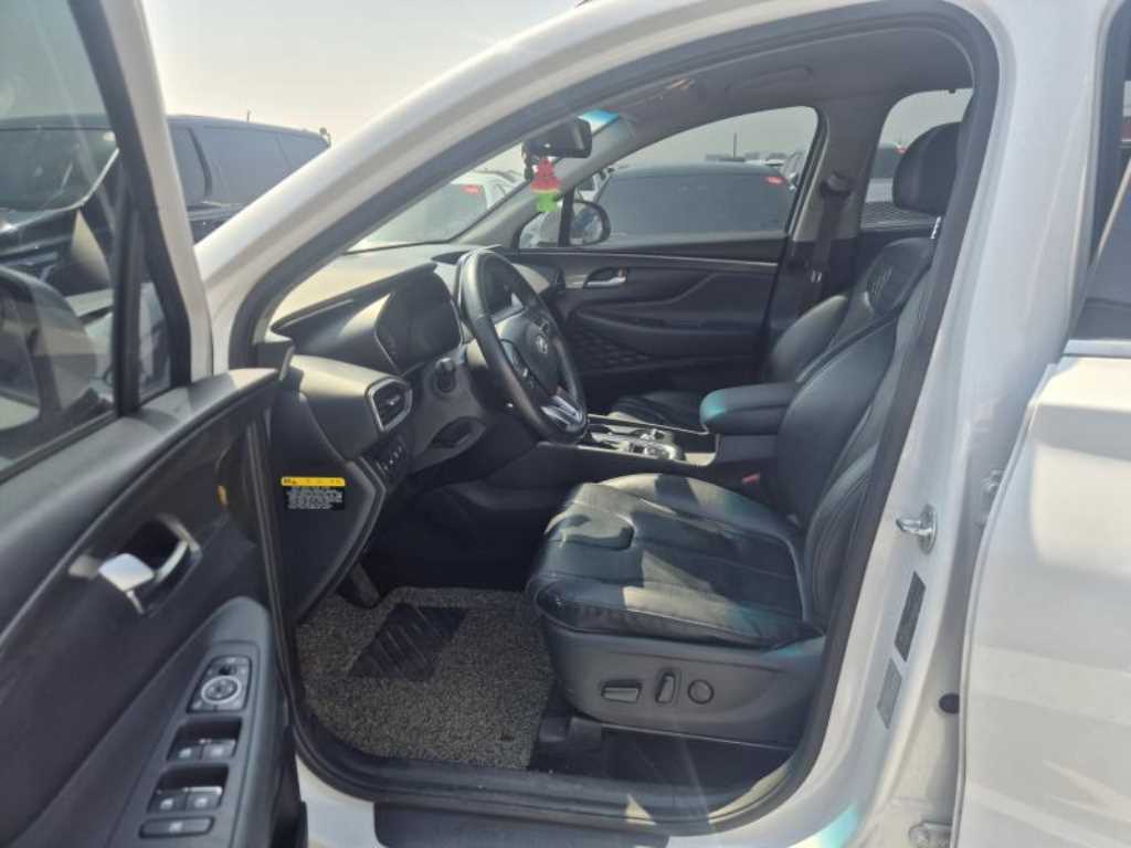 HYUNDAI Santa Fe - Vista 5