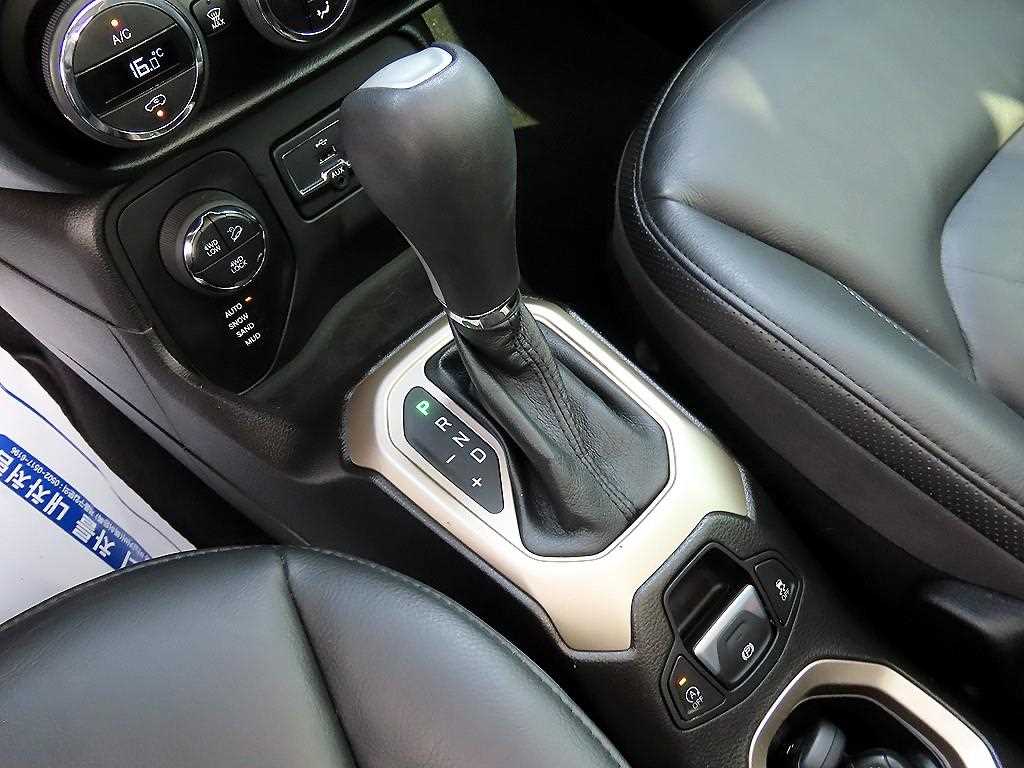 Jeep Renegade - Vista 10