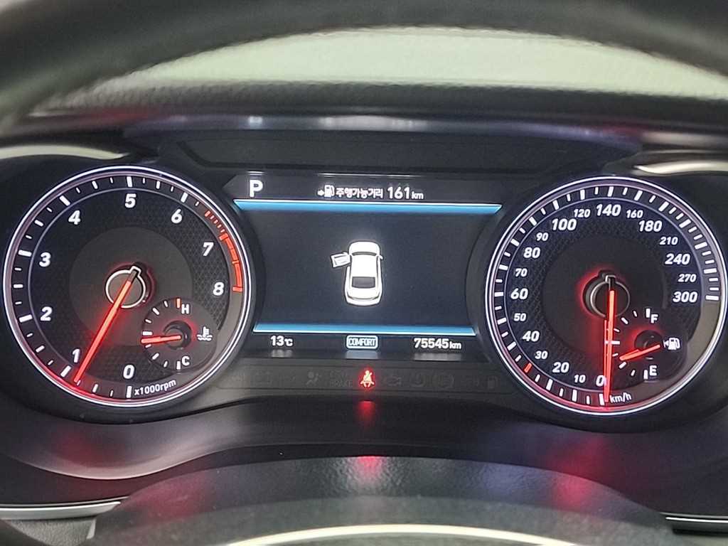 Genesis G70 - Vista 6