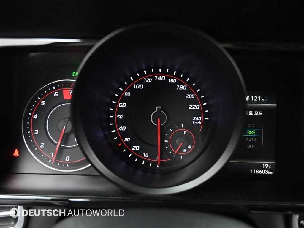 HYUNDAI Avante - Vista 9