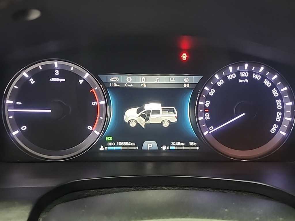 Ssangyong Rexton - Vista 6