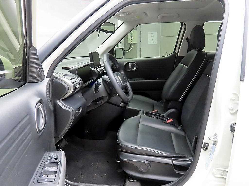 HYUNDAI Casper - Vista 5