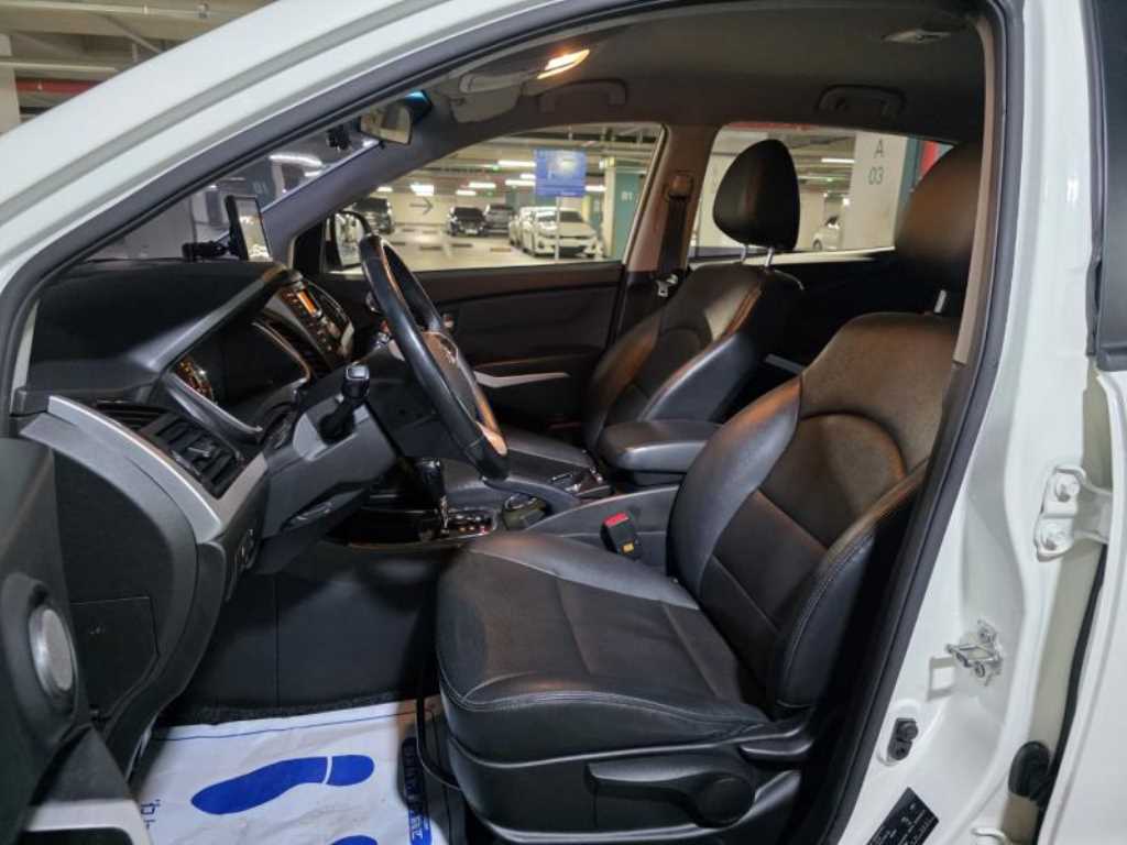 Ssangyong Korando - Vista 7