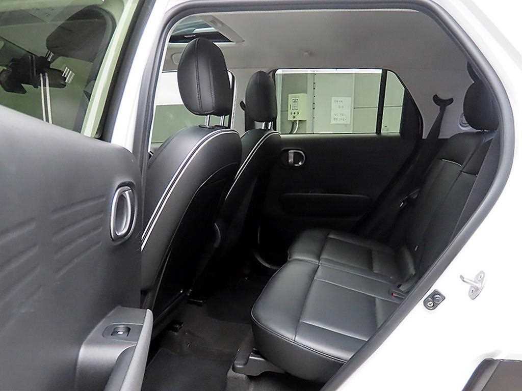 HYUNDAI Casper - Vista 6