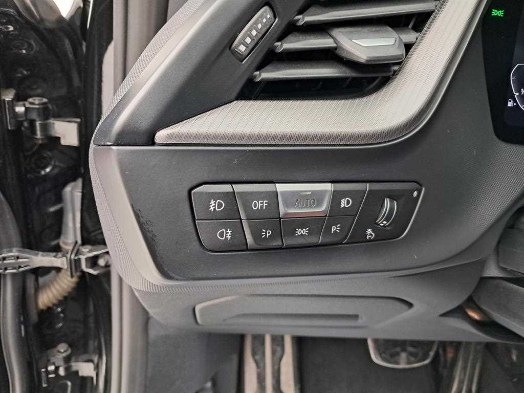 BMW 1 series 2021 Negro - Importación desde Corea - HF Imports Iquique - Foto 13