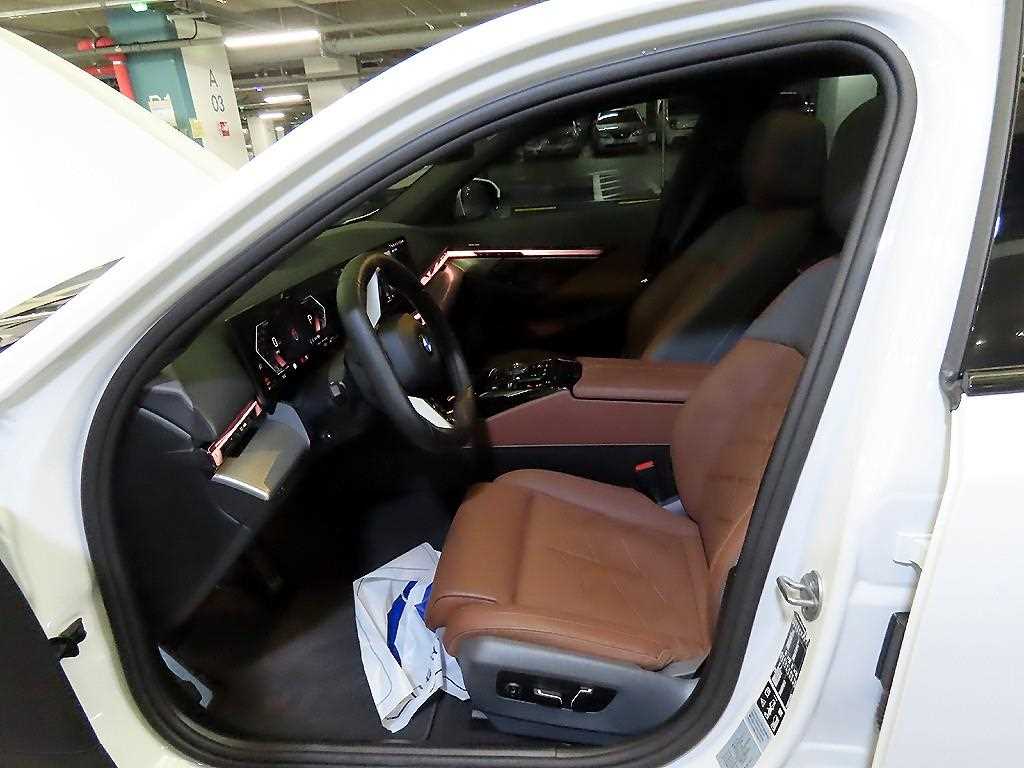 BMW 5 Series - Vista 6