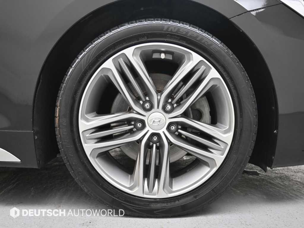 HYUNDAI Grandeur - Vista 5