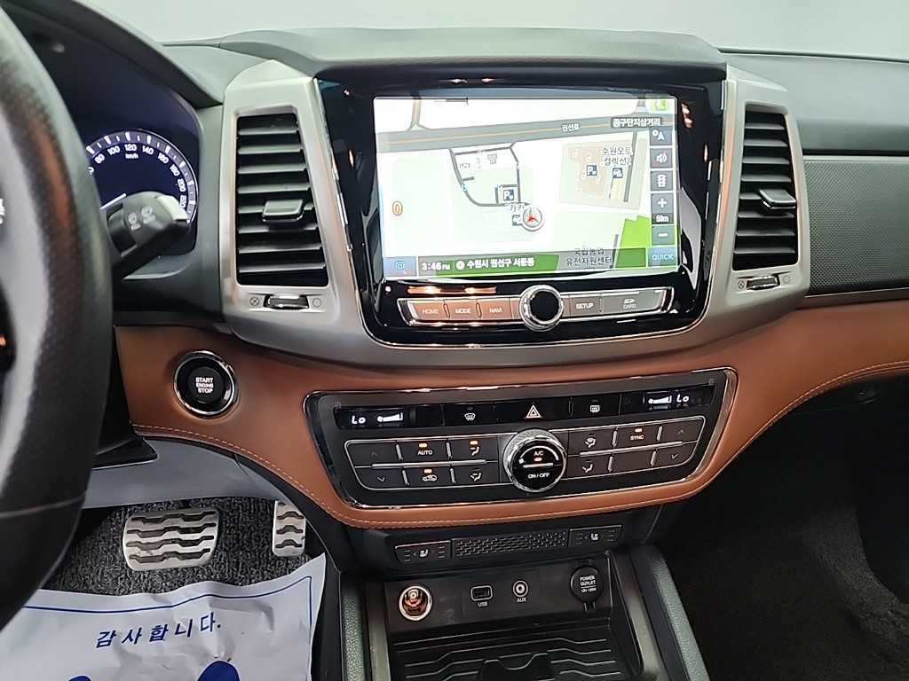 Ssangyong Rexton - Vista 10