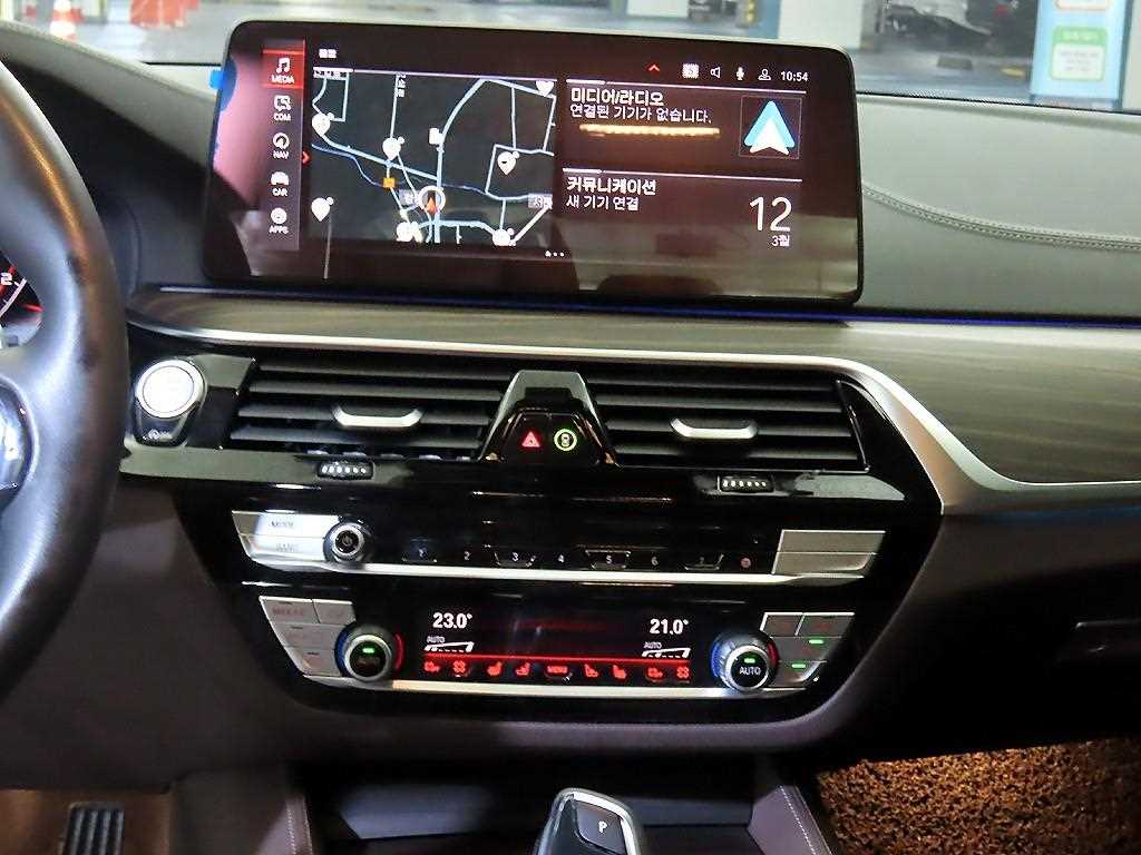 BMW 5 Series - Vista 11