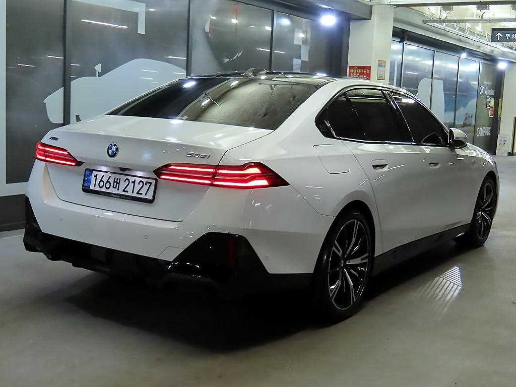 BMW 5 Series - Vista 4