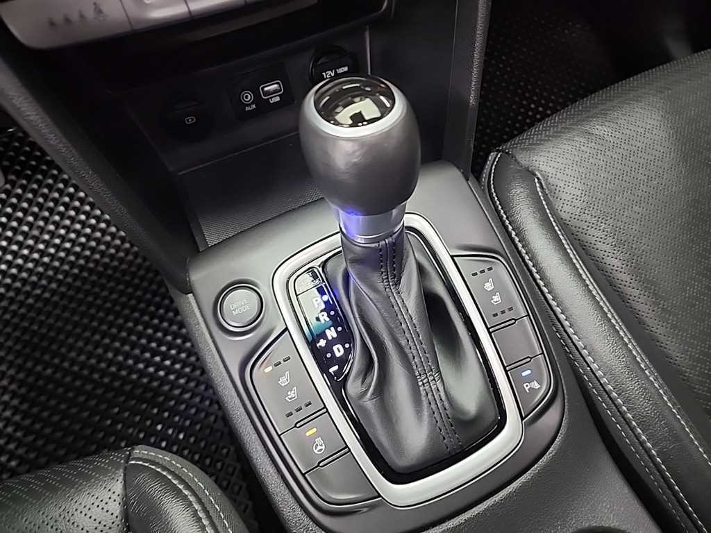 HYUNDAI Kona - Vista 8