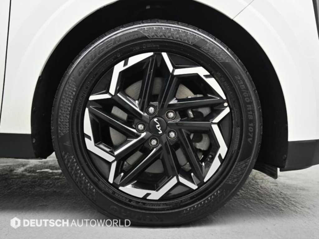 KIA Carnival - Vista 5