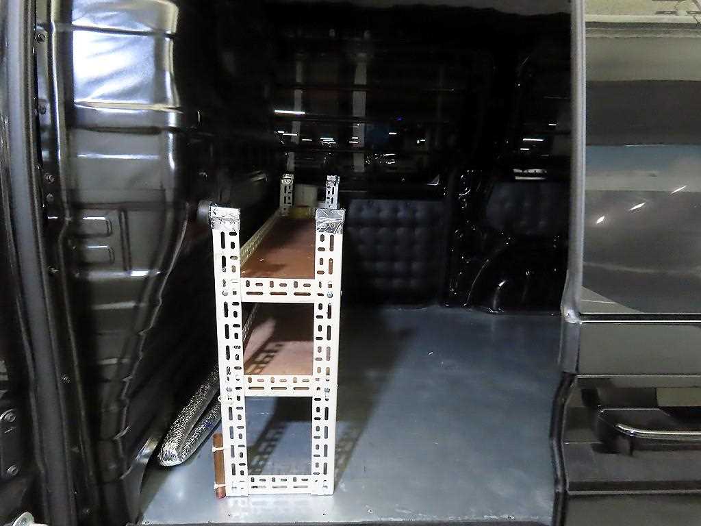 HYUNDAI Staria - Vista 7