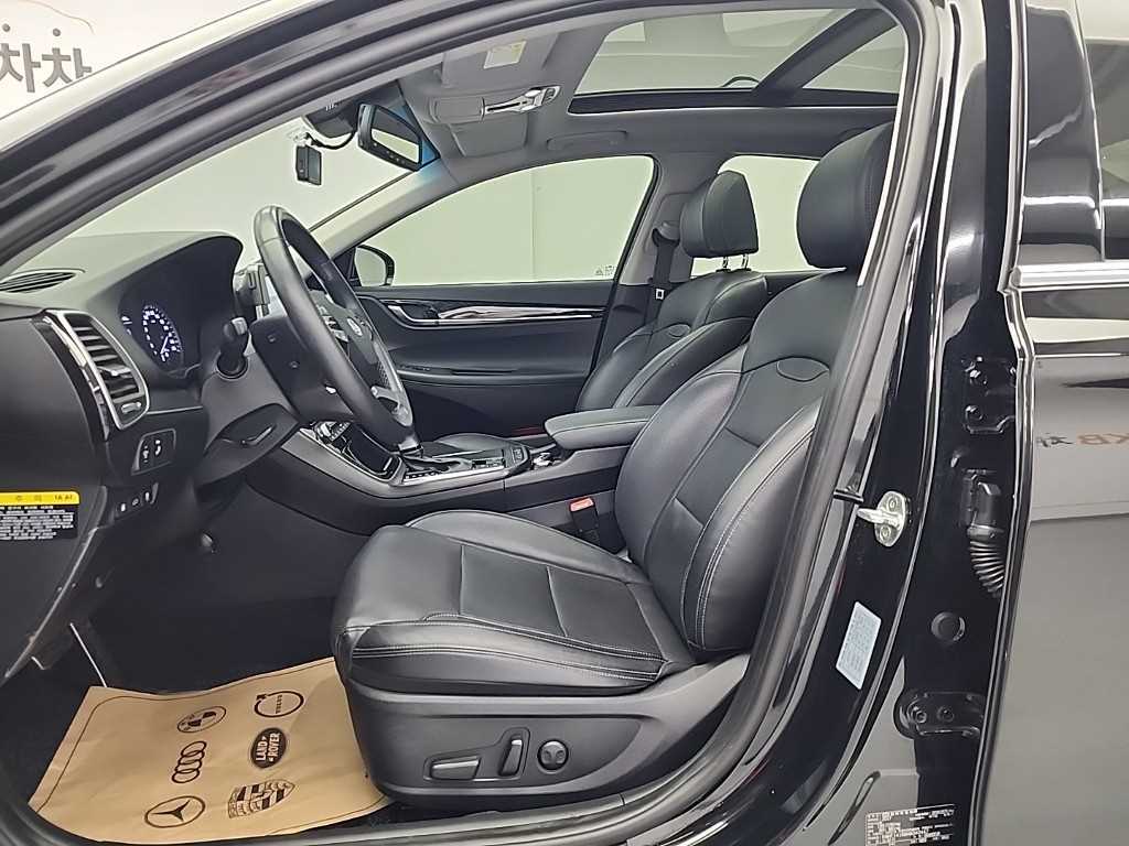 HYUNDAI Grandeur - Vista 11