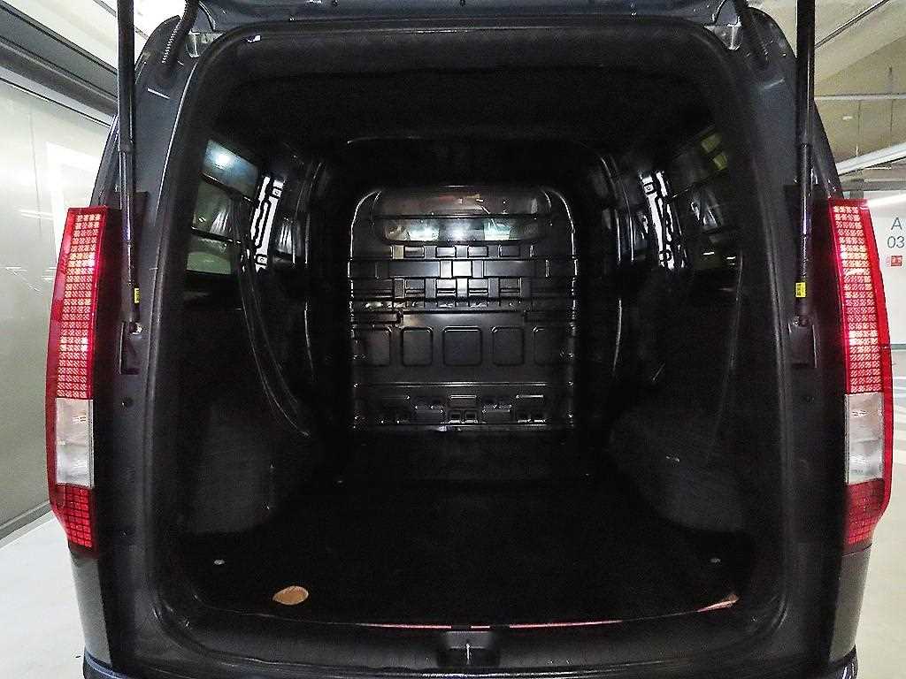 HYUNDAI Staria 2025 Gris - Importación desde Corea - HF Imports Iquique - Foto 17