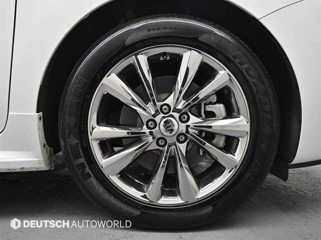 KIA Carnival - Vista 6