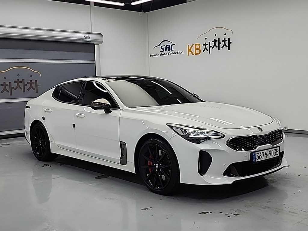 KIA Stinger - Vista 4