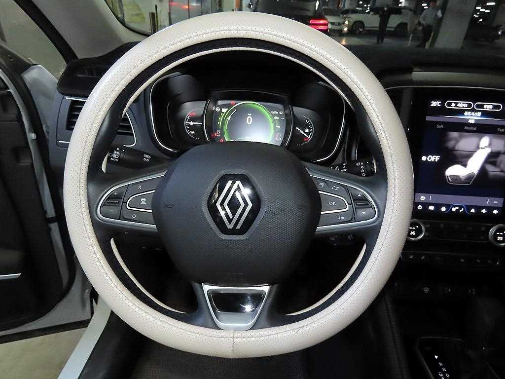 SAMSUNG QM6 - Vista 8