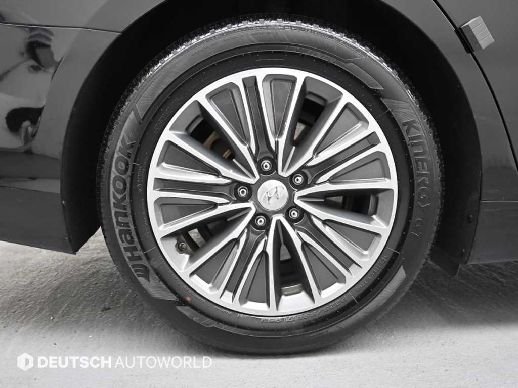 HYUNDAI Grandeur - Vista 5