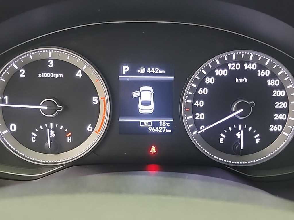 HYUNDAI Grandeur - Vista 6