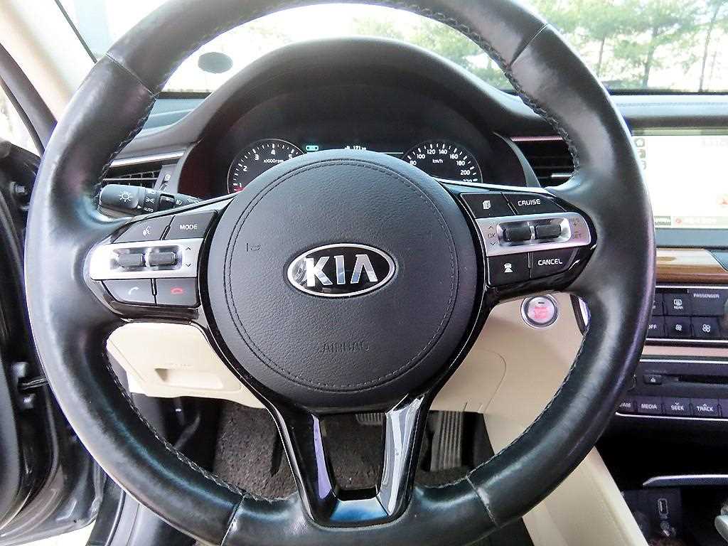 KIA K7 - Vista 8