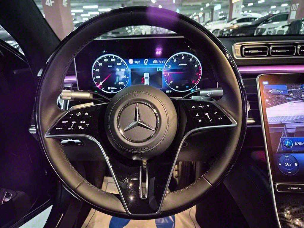 Mercedes Benz S Class - Vista 9