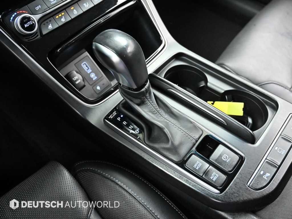 HYUNDAI Grandeur - Vista 9