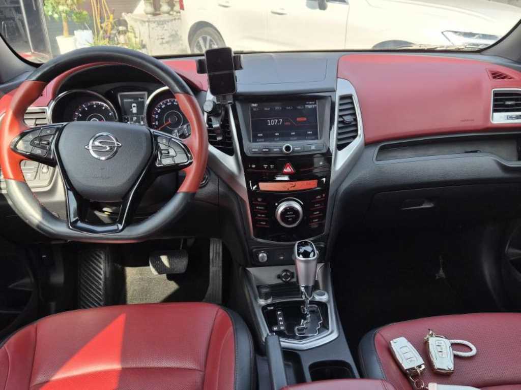 Ssangyong Tivoli - Vista 11