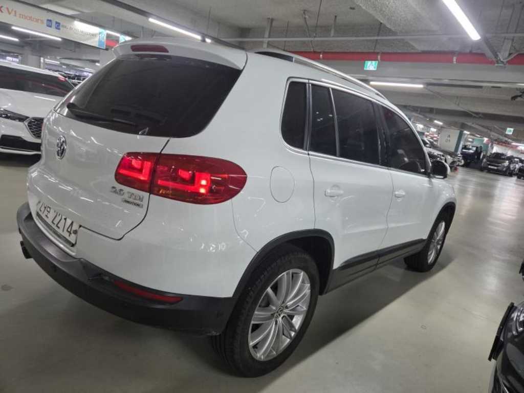 Volkswagen Tiguan - Vista 3