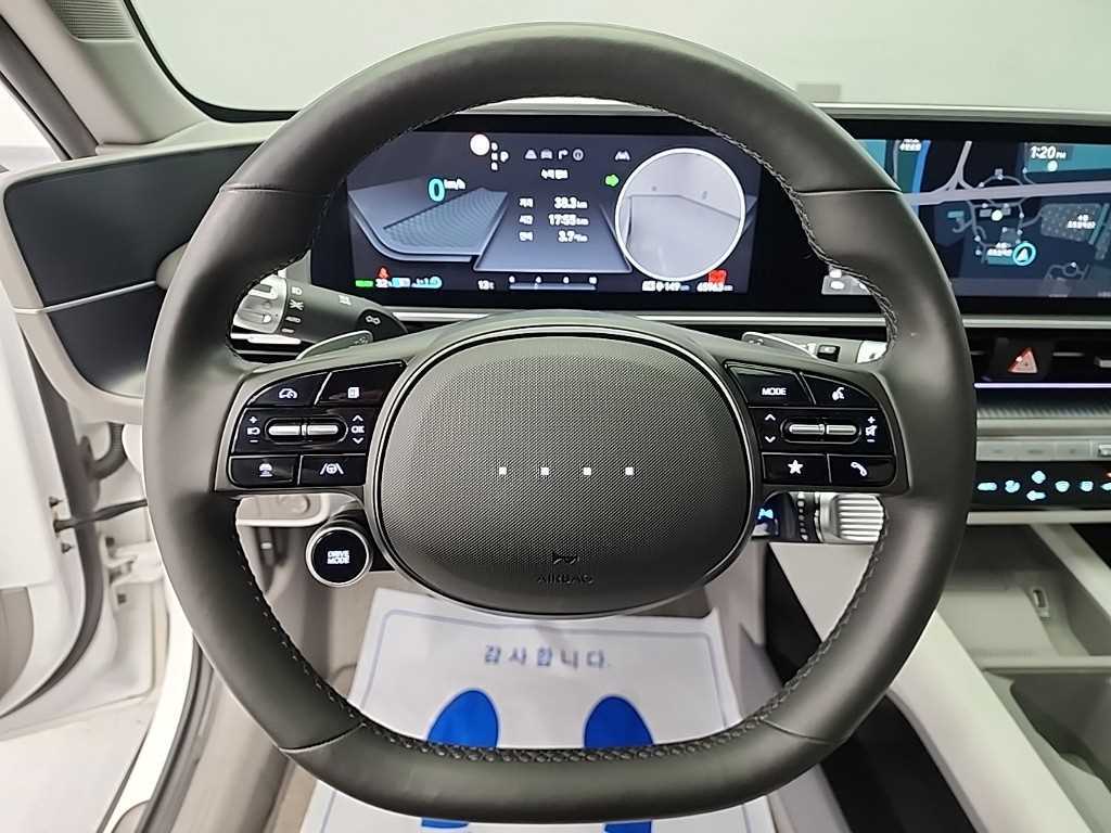 HYUNDAI Ioniq 6 - Vista 9