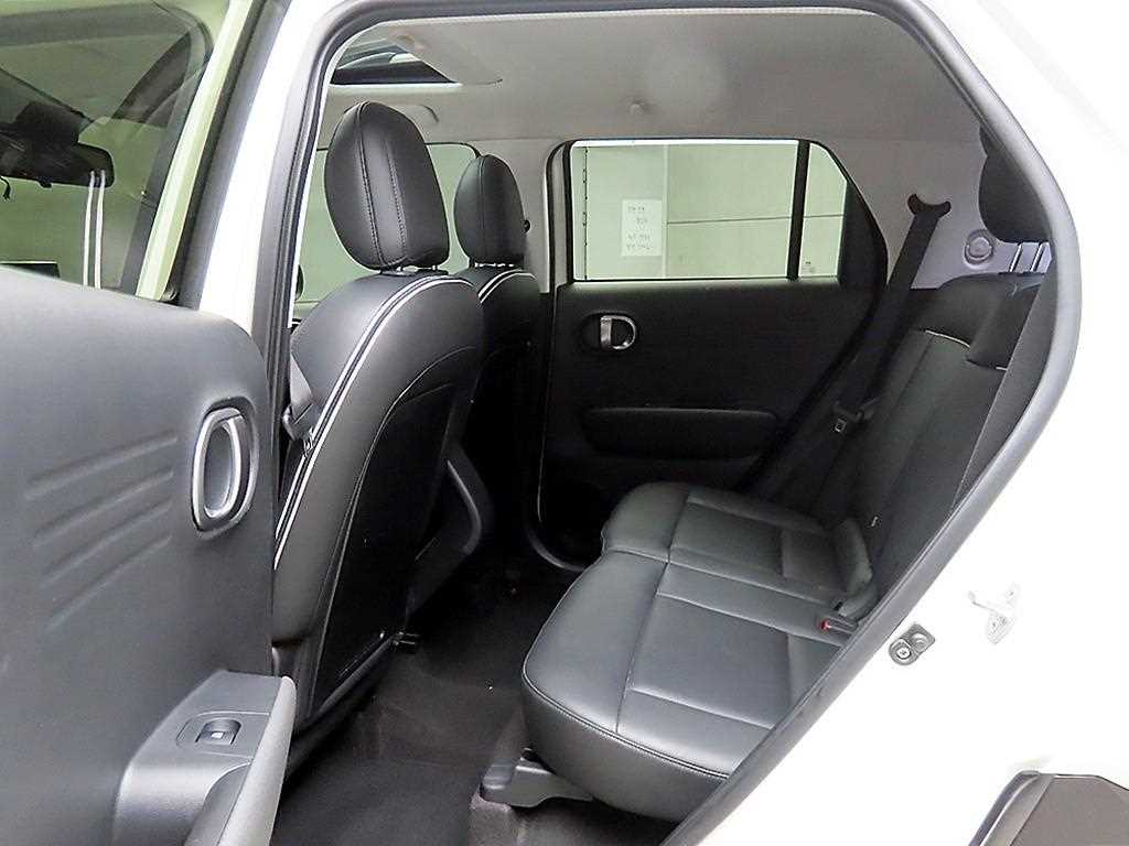 HYUNDAI Casper - Vista 6