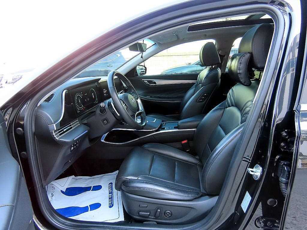 HYUNDAI Grandeur - Vista 5