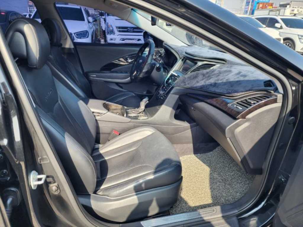 HYUNDAI Grandeur 2013 Negro - Importación desde Corea - HF Imports Iquique - Foto 18