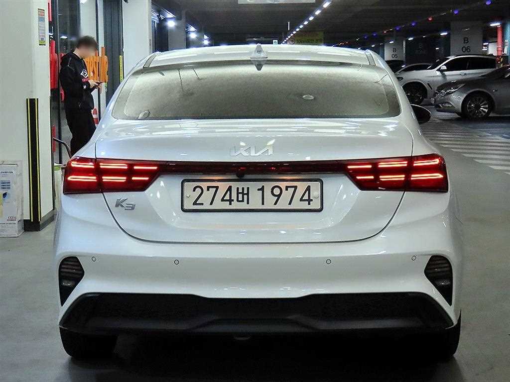 KIA K3 - Vista 5