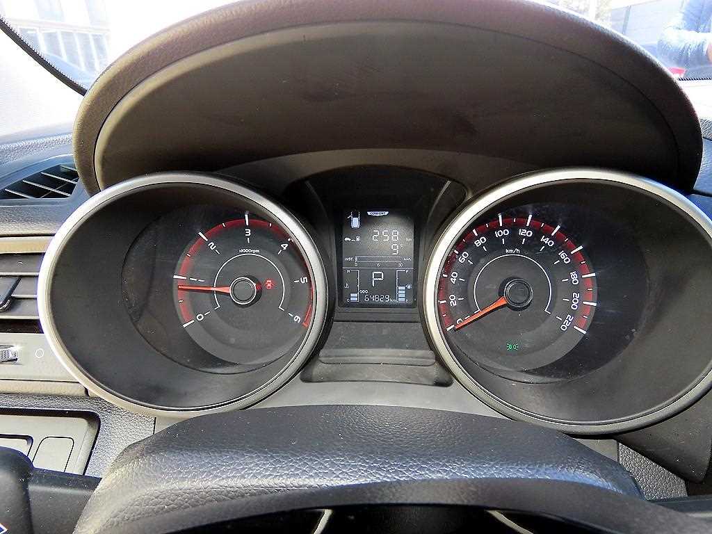 Ssangyong Tivoli - Vista 9