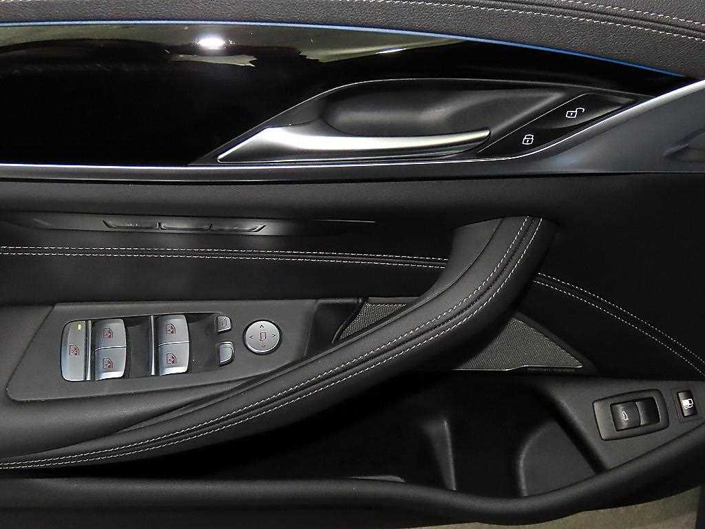 BMW 5 Series 2021 Azul - Importación desde Corea - HF Imports Iquique - Foto 14