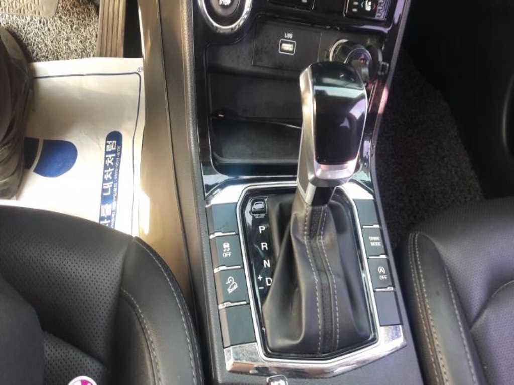 Ssangyong Korando - Vista 7