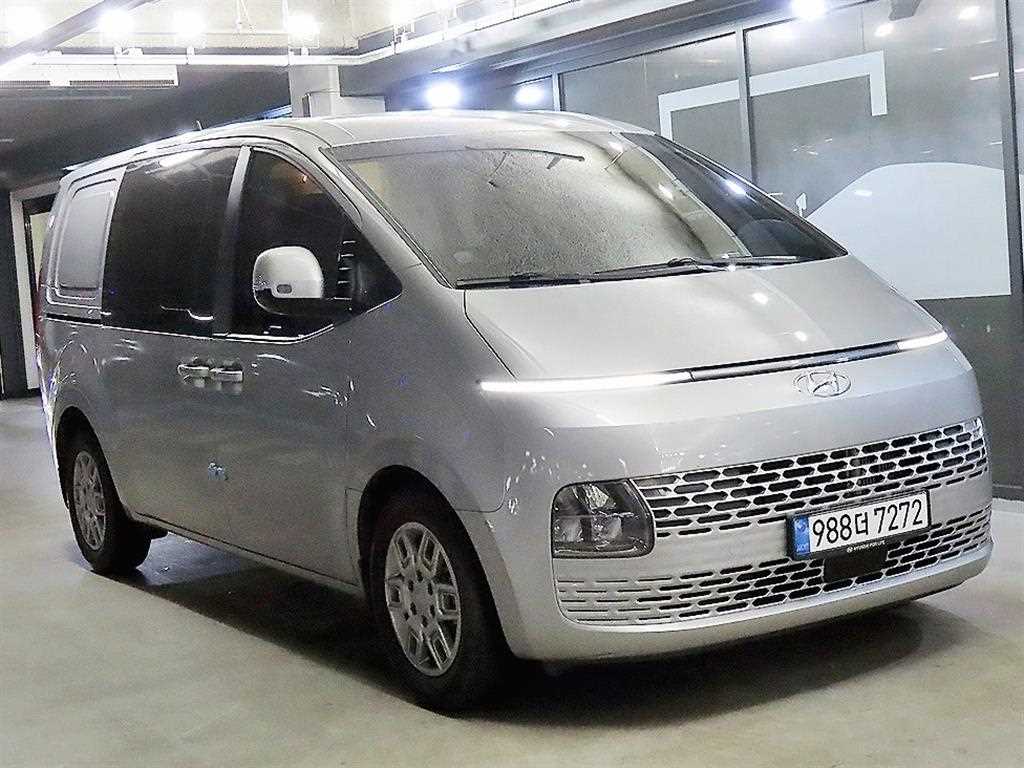 HYUNDAI Staria - Vista 5