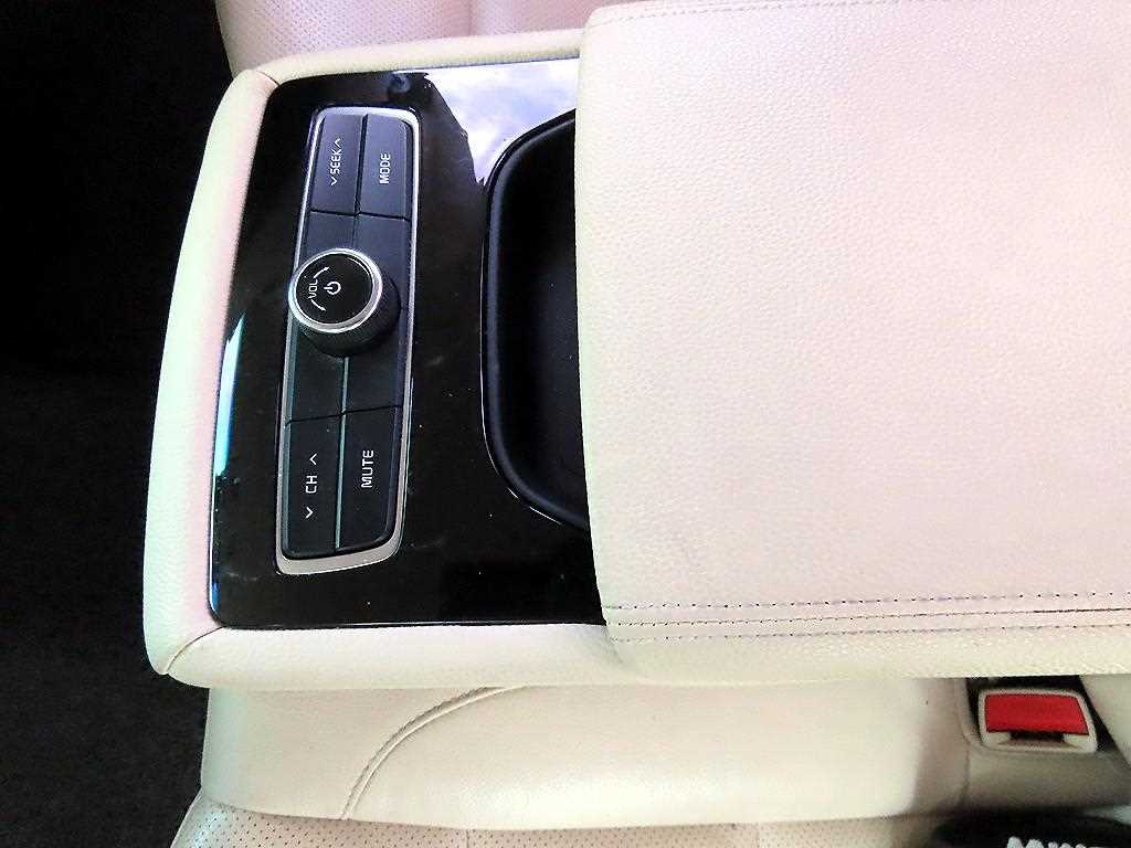 KIA K7 2017 Negro - Importación desde Corea - HF Imports Iquique - Foto 16