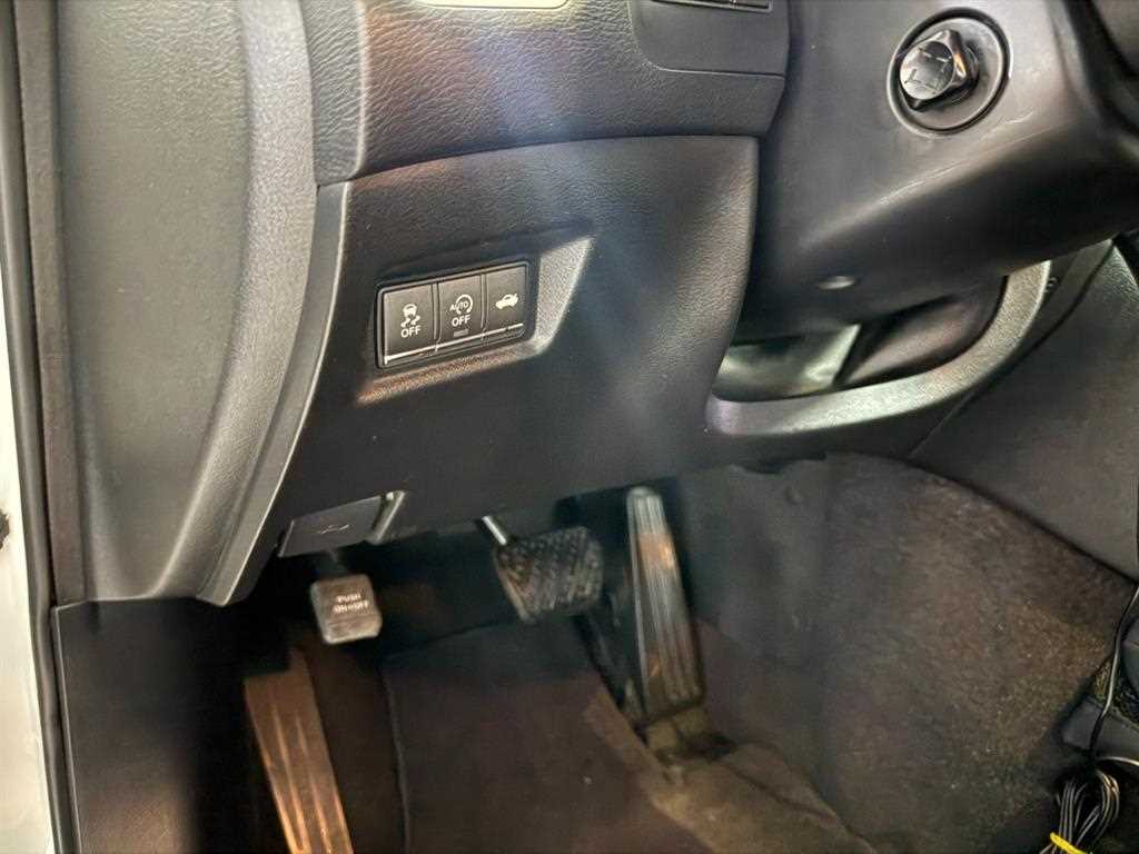 Infiniti Q - Vista 10