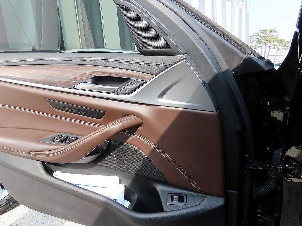 BMW 5 Series - Vista 12