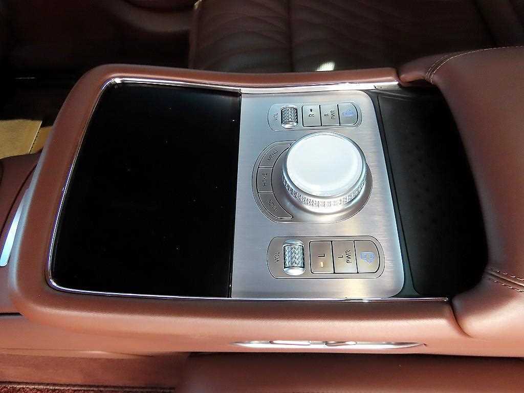 Genesis G90 2023 Negro - Importación desde Corea - HF Imports Iquique - Foto 16