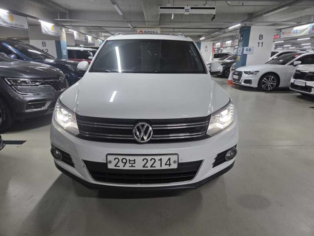 Volkswagen Tiguan 2015 Blanco - Importación desde Corea - HF Imports Iquique - Foto 1
