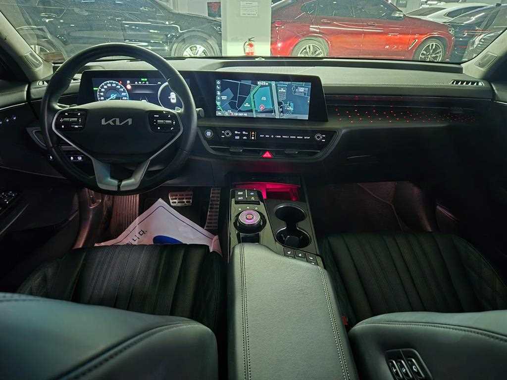 KIA K8 - Vista 8