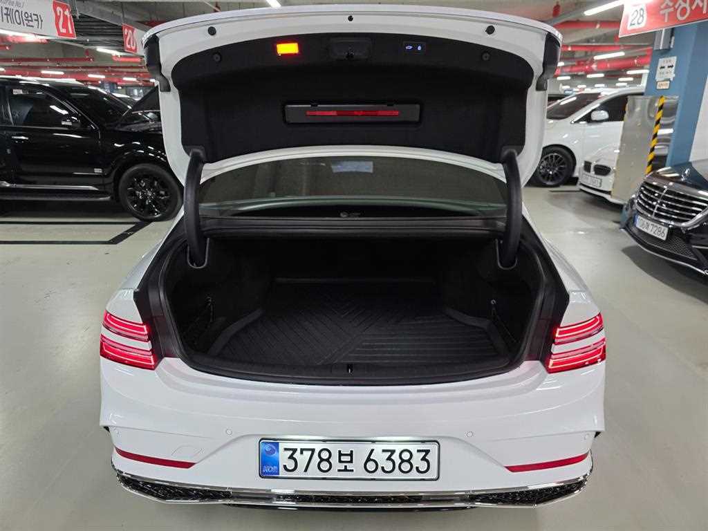 Genesis G80 2026 Blanco - Importación desde Corea - HF Imports Iquique - Foto 18