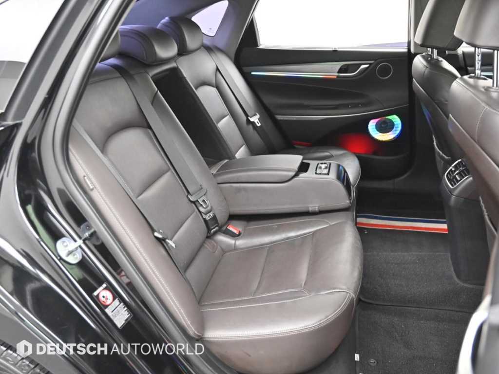 HYUNDAI Grandeur - Vista 12