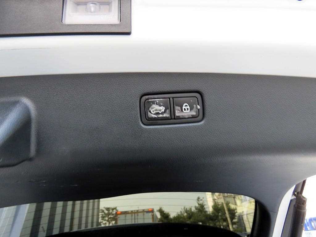 Genesis GV70 2021 Blanco - Importación desde Corea - HF Imports Iquique - Foto 18