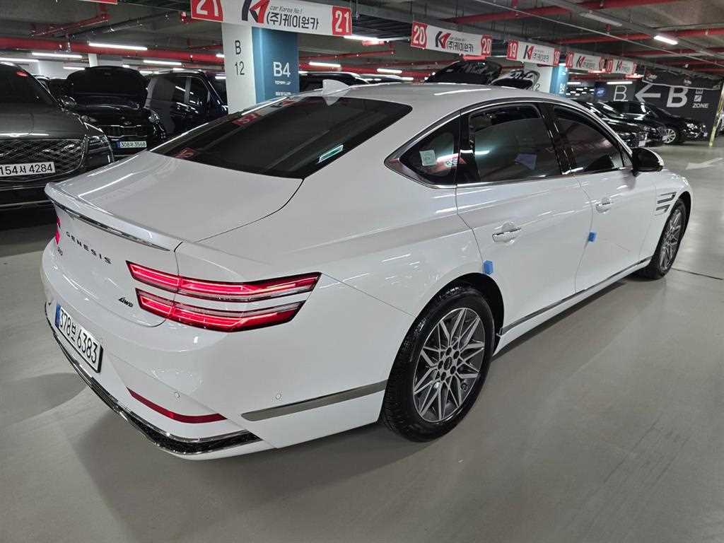 Genesis G80 - Vista 6