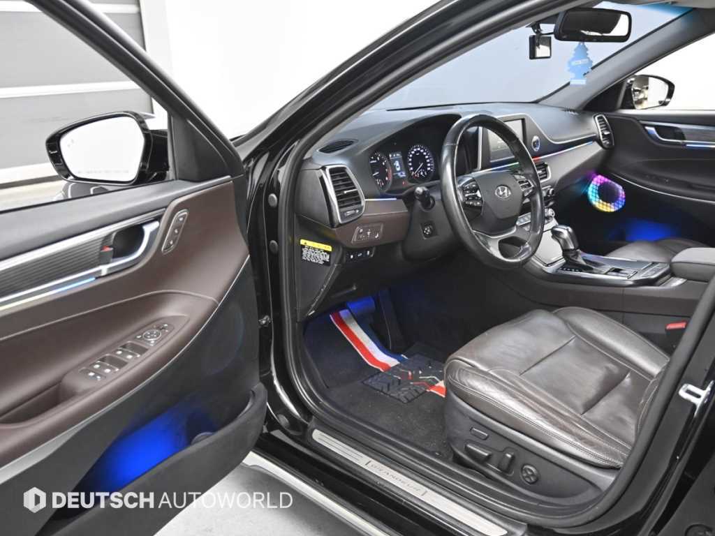 HYUNDAI Grandeur - Vista 11