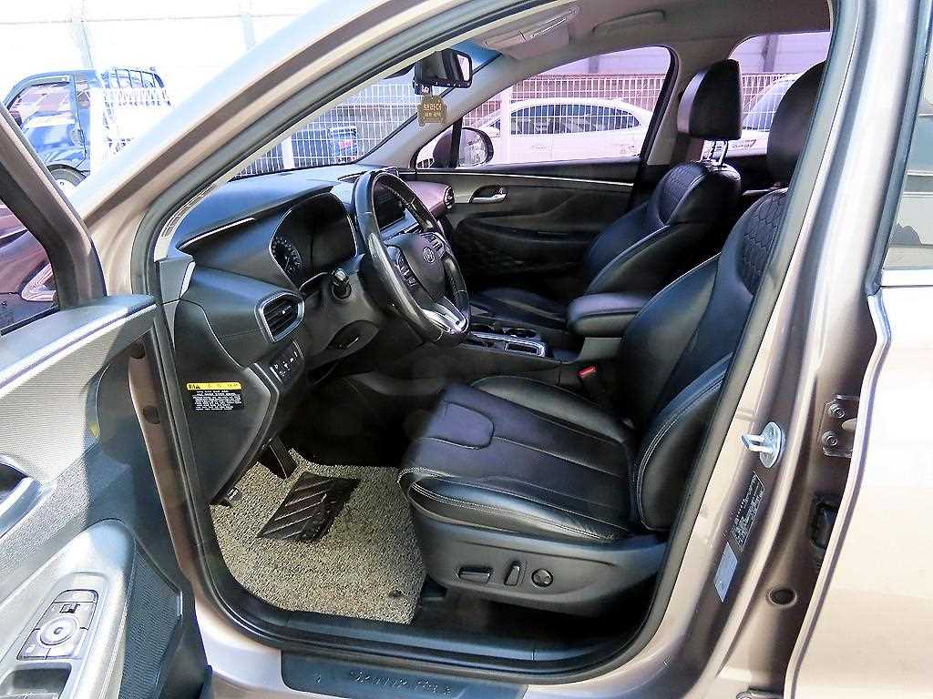 HYUNDAI Santa Fe - Vista 5